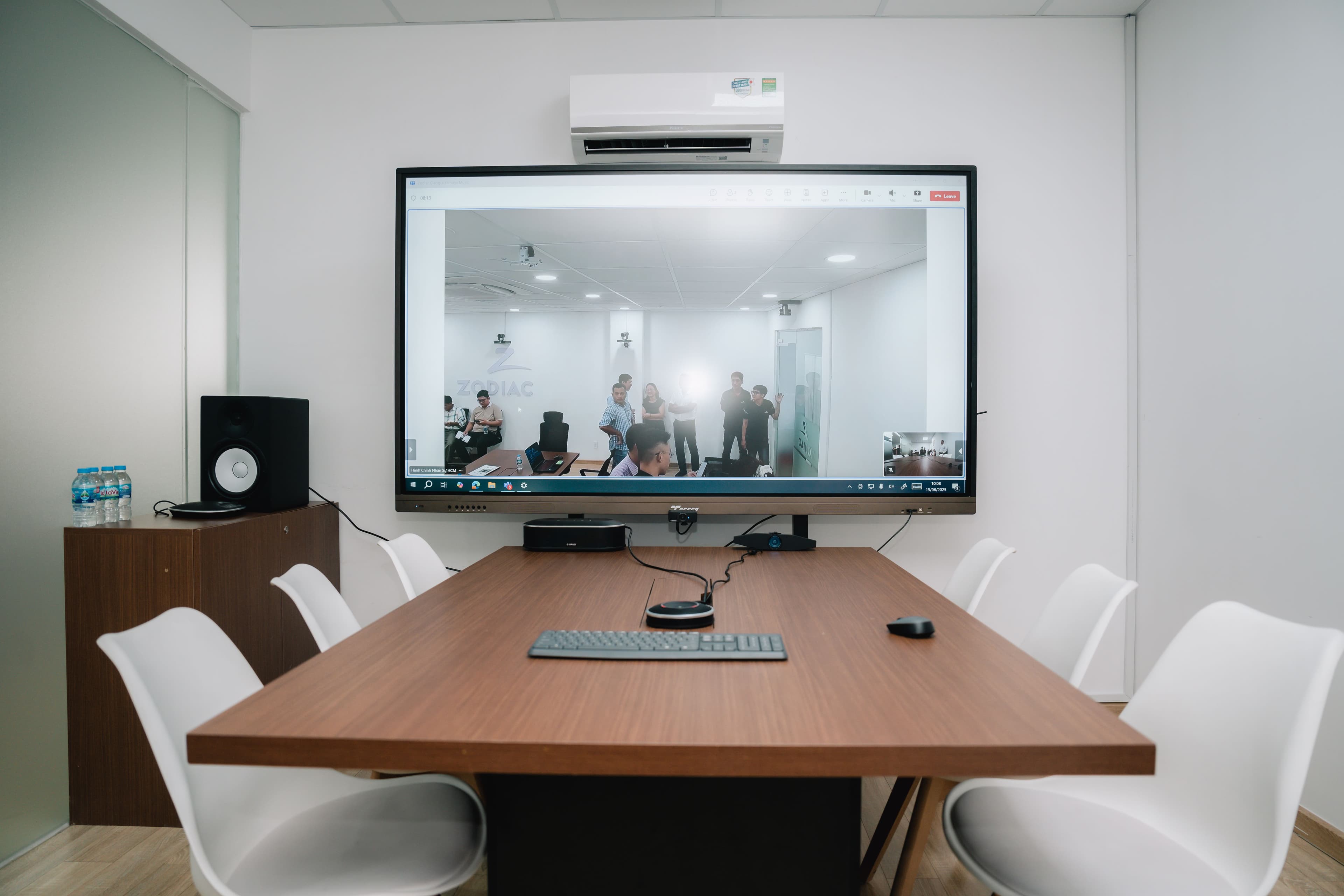 phong-hop-huddle-room